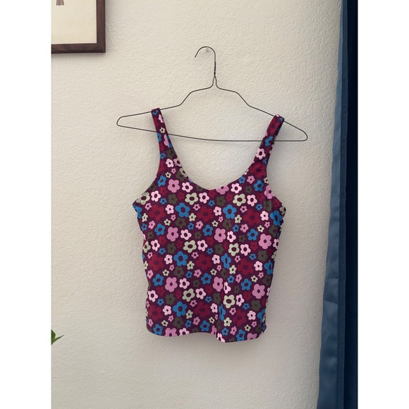 Pink Lily Tops - Pink Lily Floral workout top w/ built in bra XL